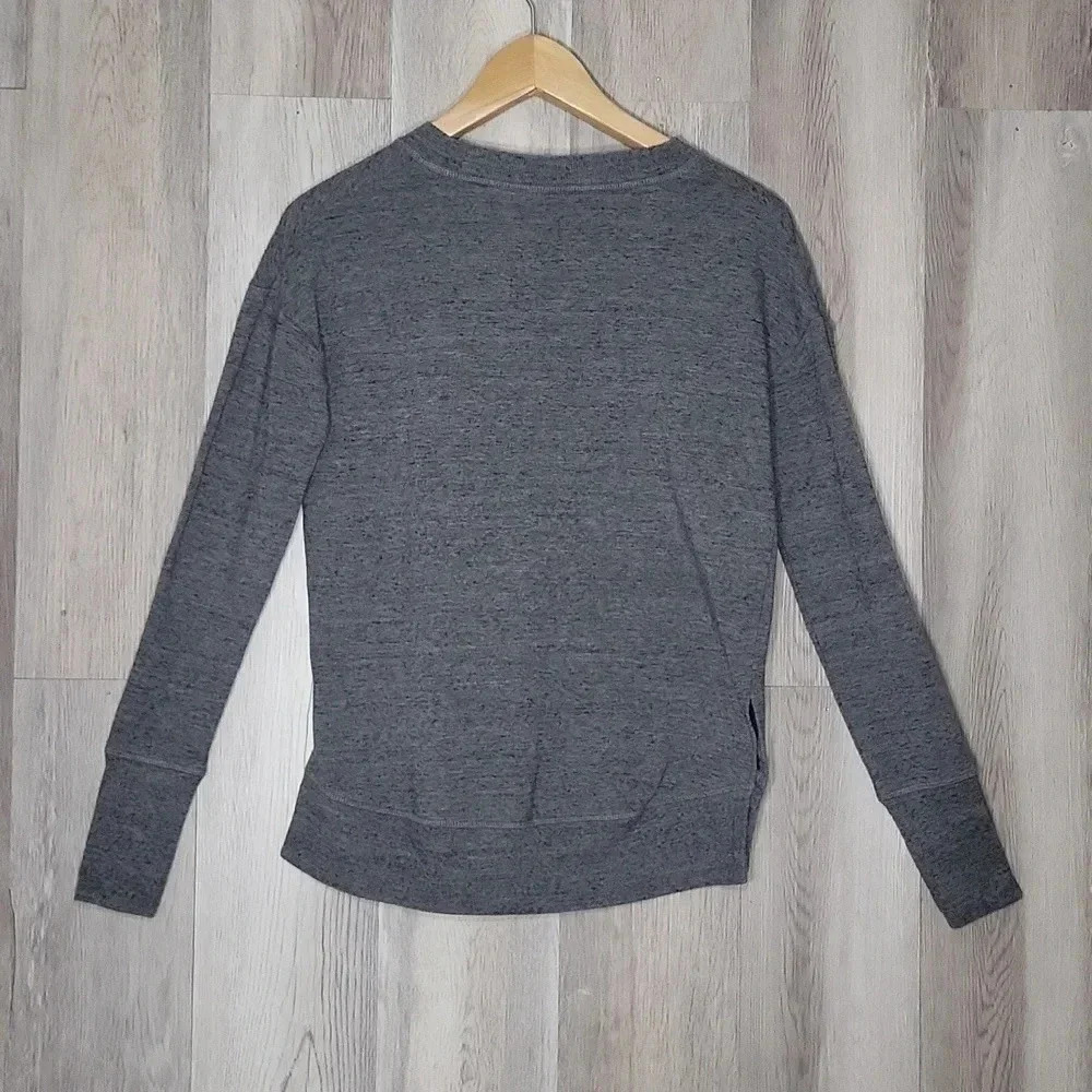 Athleta Grey Fleece Lined Round Neck Athletic Pullover Sweatshirt Womens XXS - Picture 2 of 9
